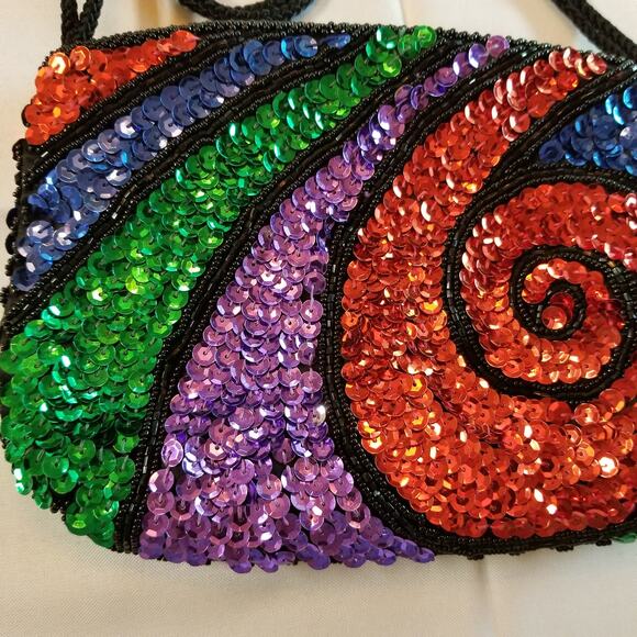 La Regale  LTD hand made in Macau sequined purse - Picture 11 of 12